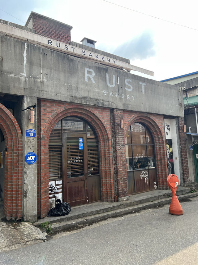 【韓国旅行】ソウル文来／町工場とアートの街で人気のお洒落カフェ