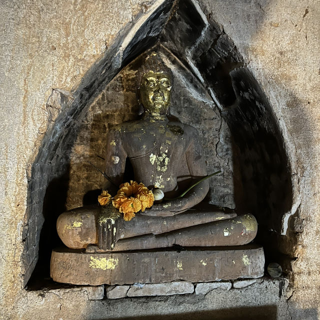 วัดอุโมงค์ (สวนพุทธธรรม) • เชียงใหม่