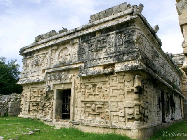 【メキシコ】古代マヤの神殿ピラミッド「チチェン・イツァ」