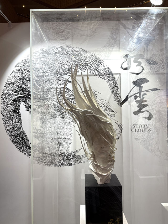 沉浸式體驗港漫 ✕ 舞蹈 ✕ 光影