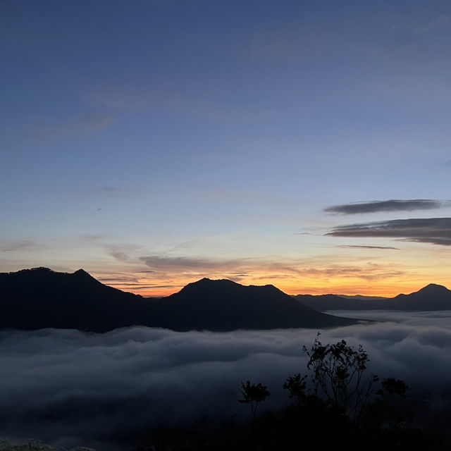 Morning Sea of Mist at Phu Thok