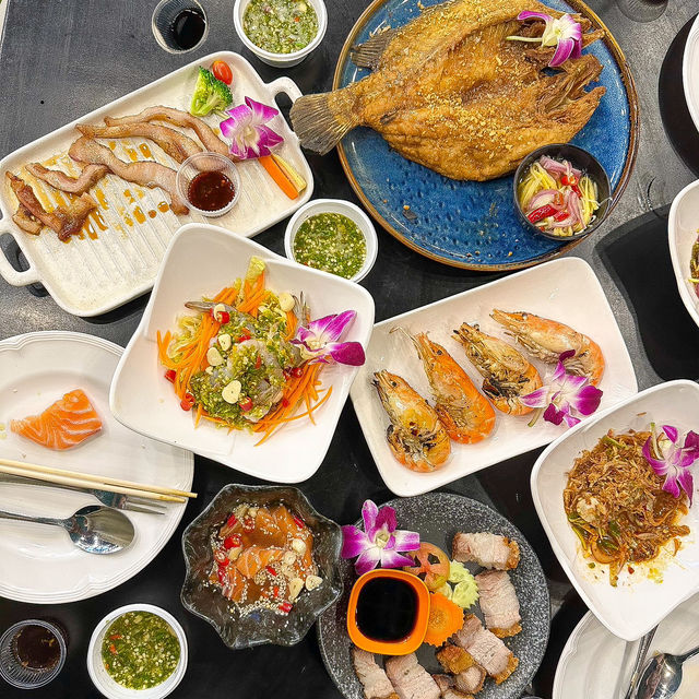 Vibe dinner 🍽️ ริมแม่น้ำเจ้าพระยา ที่ ภูkitchen