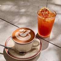 pretty cafe