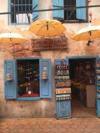 Alley West - Cutest Souvenir Street 