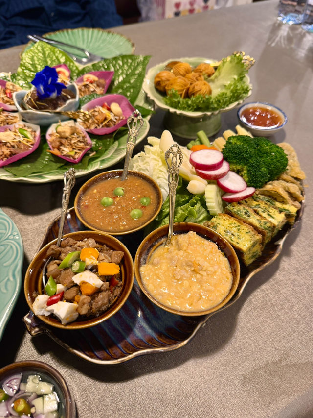 Invite you to savor traditional Thai cuisine in Bangkok. : “IMPHIROM” 🍽️🍃