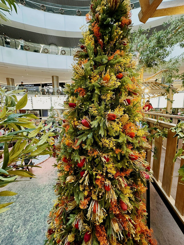 A Whimsical Christmas at 1 Utama! 🎄✨