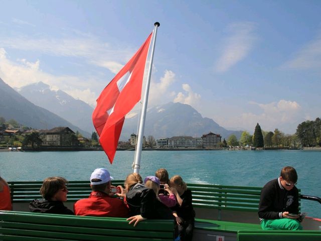 ชวนล่องเรือทะเลสาบ Brienz 