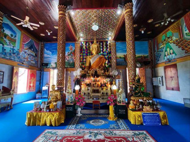 พามากราบสักการะ พระบรมอัฐิพระนางจามเทวี