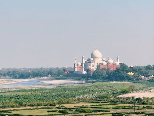 A Scenic Road Trip from Delhi to Agra 🇮🇳🚗