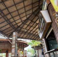 ตลาดน้ำสี่ภาค - แลนด์มาร์คเช็คอินพัทยา