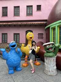 Like a kid! When visit universal !!