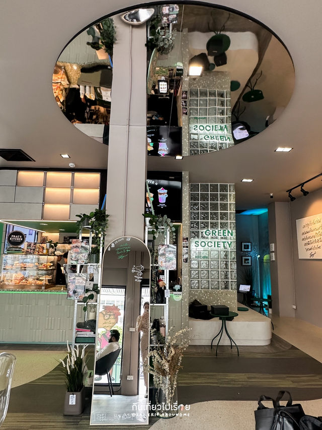 IG CAFE คาเฟ่ธีมสีเขียวรักโลก ใกล้ MRT หัวลำโพง