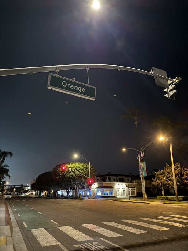 🌌 Centennial Park 야경, 샌디에고의 낭만적인 밤!