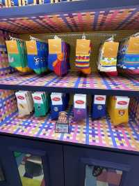 【韓国 狎鴎亭ロデオ】カラフルで可愛すぎる！wiggle wiggle 1号店 