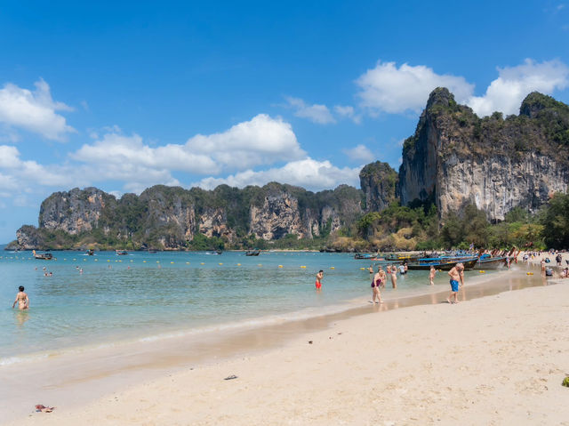 เที่ยวหาดไร่เลย์ ทะเลกระบี่ 🌴🏝