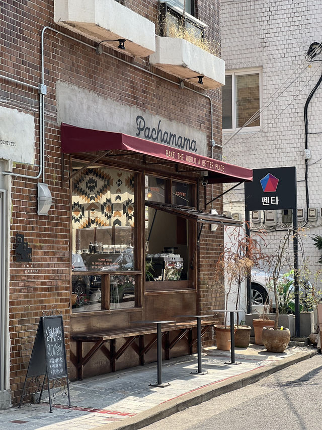 🥖 “진짜 빵과 진짜 감성이 만나는 곳 – 용산 파차마마 베이커리” 