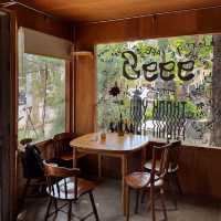 9998 Cafe คาเฟ่สไตล์วินเทจ เกาะล้าน, ชลบุรี