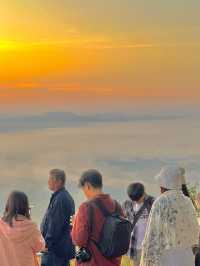 หน้าฝนนี้ ไปดูทะเลหมอกภูทอกกันนนน 🌄🤍