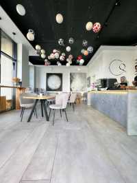Q ART SPACE / CAFE