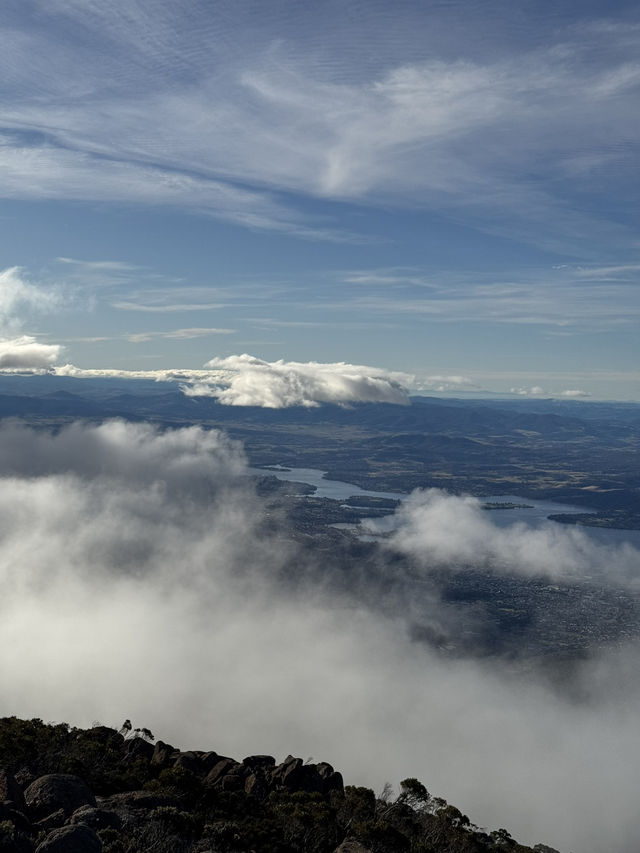 Hobart in 72 Hours: Art, Eats & Epic Views!