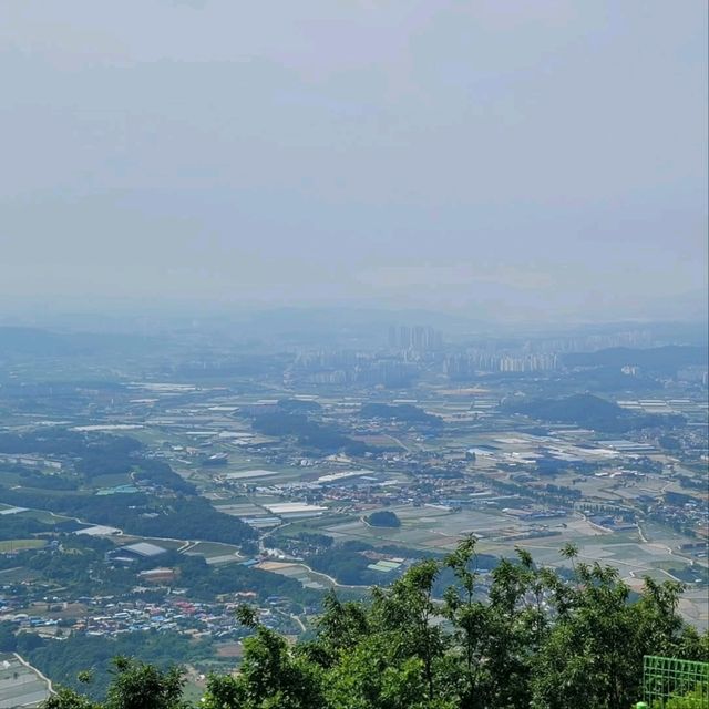 Chillin’ on the Trails of Wonjeoksan