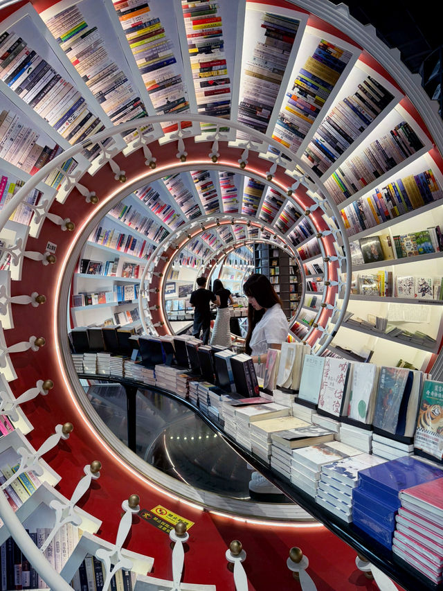 📚✨ Stepping into a Dream at Zhongshuge Bookstore – Shenzhen ✨📚