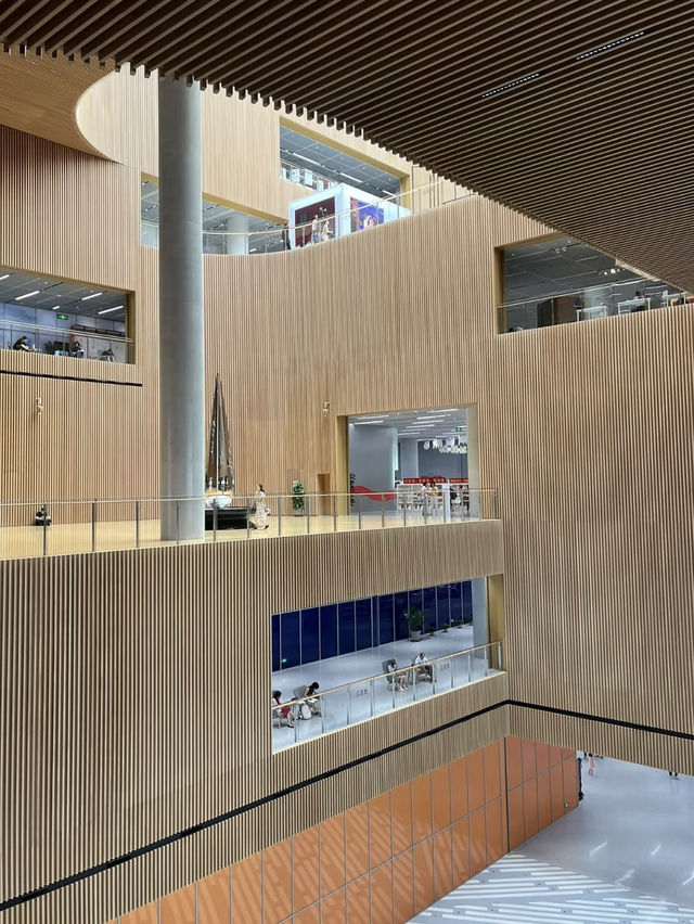 Pudong Library – Shanghai’s Sky-High Reading Cube  