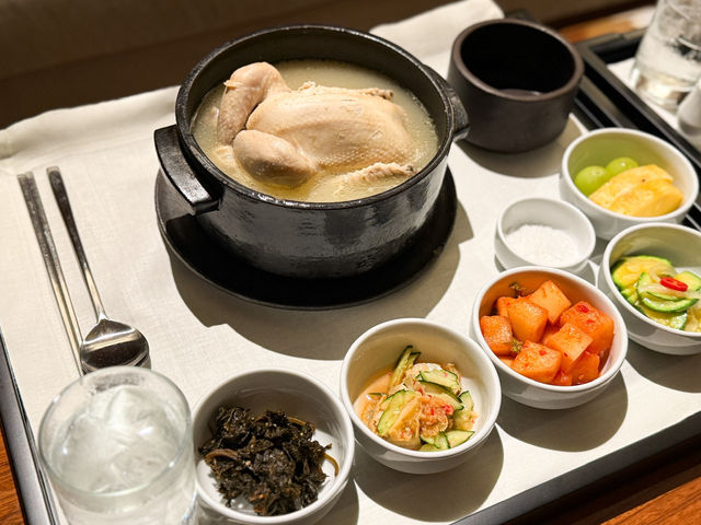 서울 신라호텔 그랜드 코너 디럭스룸 숙박 후기: 업그레이드부터 수영장까지 만족도 높았어요 