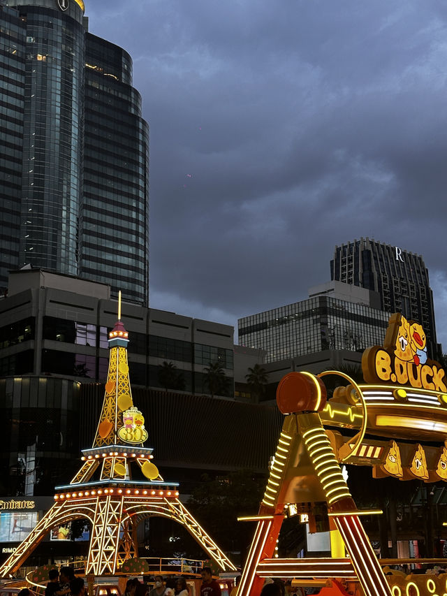 CentralWorld is one of the largest and most popular shopping malls in Bangkok,
