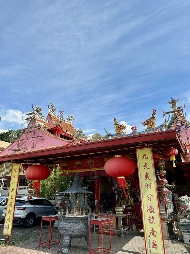 Tranquility on a hill: discovering Long Tian Gong in Kajang