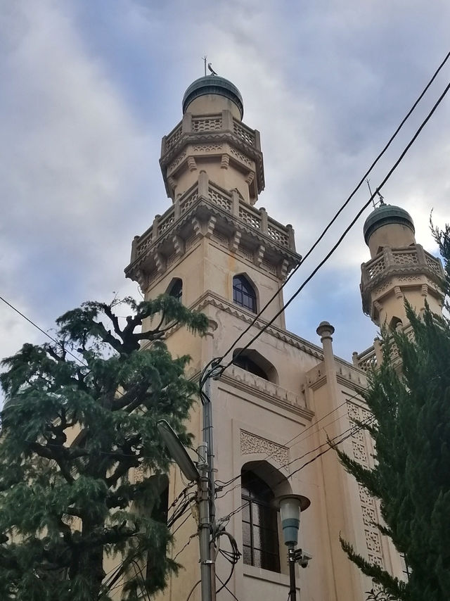 A Little Peace, A Lot of History – My Visit to Kobe Muslim Mosque