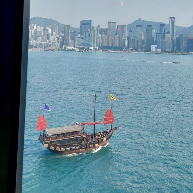 香港瑰麗酒店：奢華與維港景色的完美結合 🔮✨