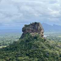 Pidurangala Rock : An epic Panorama of the Lion Rock