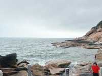 **🌊 汕頭南澳島｜隱藏版地質奇觀「田仔地質公園」免費打卡！海浪與億年礁石的震撼對話**  