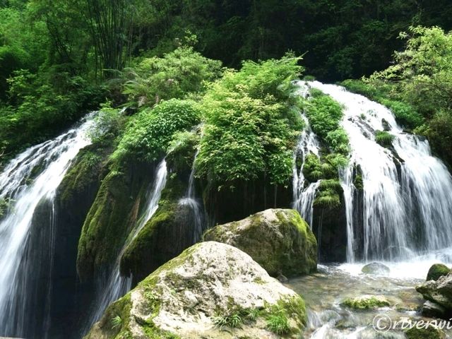 【中国】トチャ族の文化と長江下りが楽しい「三峡人家」