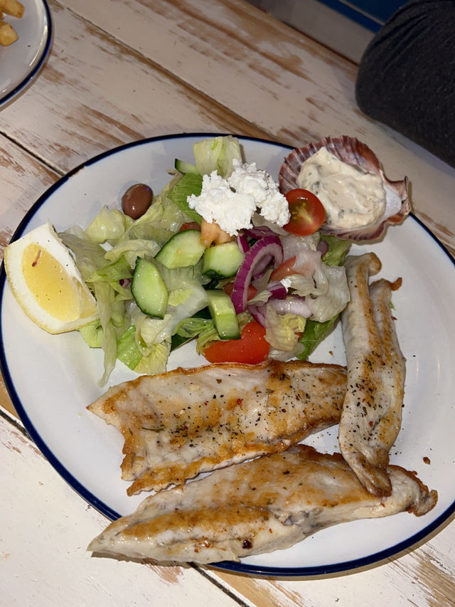 🦞 Seafood Heaven in Lorne – Captain Hooked Delivers! 🌶️🍴