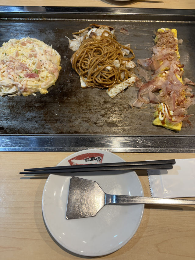 명동에서 오코노미야끼 즐기기 좋은 ‘쯔루하시 후게츠 명동점’🥢🥢