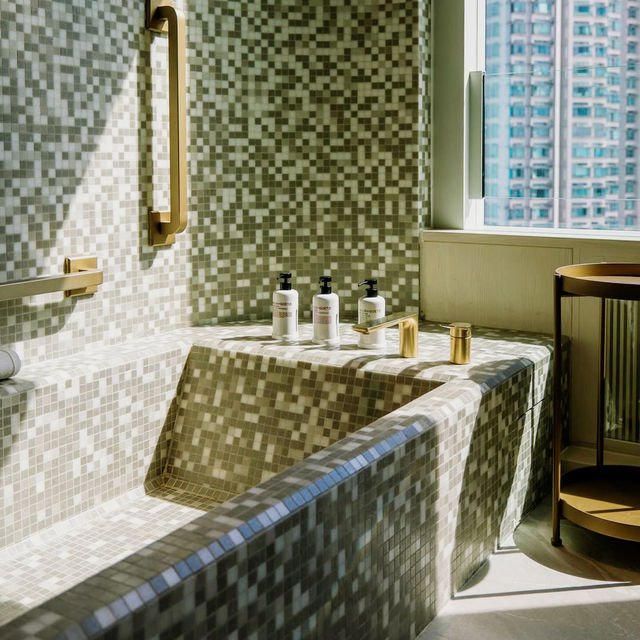 Modern Luxe in a Green Embrace