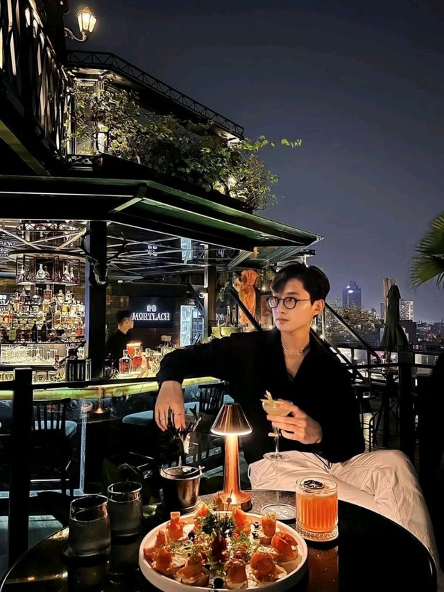 Moonlight Sky Bar
