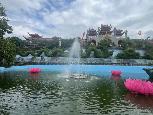 Exploring Vietnam's Tam Giang Temple (三皇庙) 🇻🇳