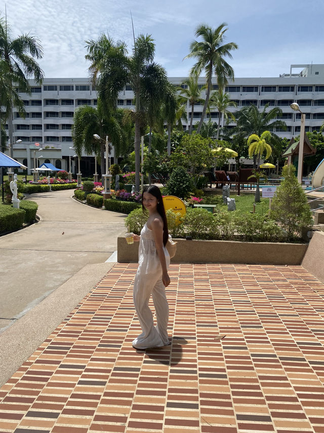 Sunny beach house , Pattaya 