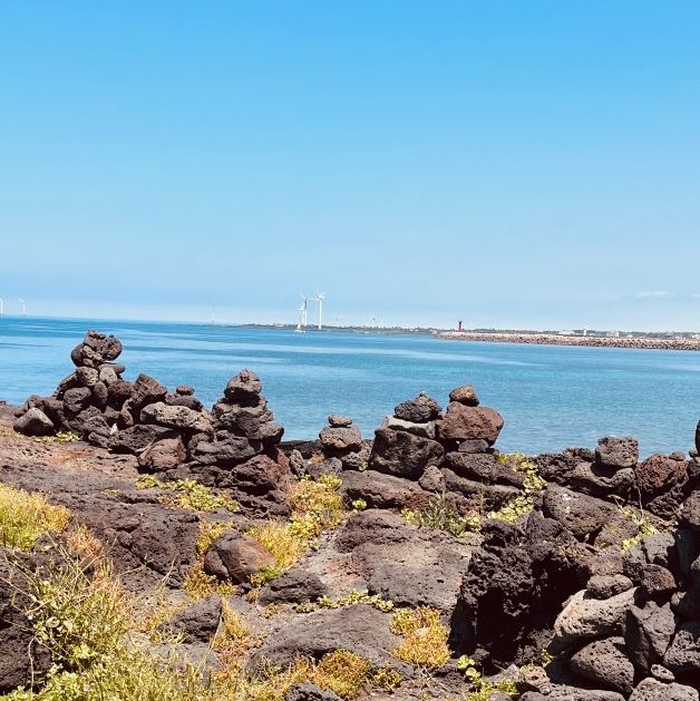 Unique Rock Formations and Clear, Inviting Waters