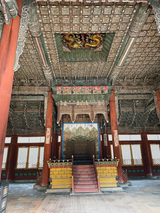 Deoksugung Palace
