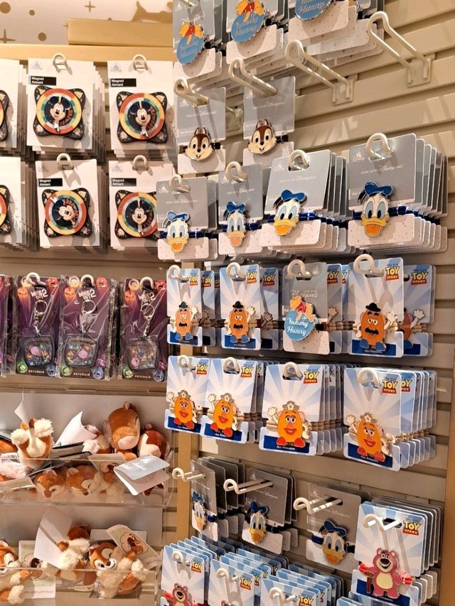 Hong Kong Disneyland Treasures สวรรค์ของแฟนดิสนีย์