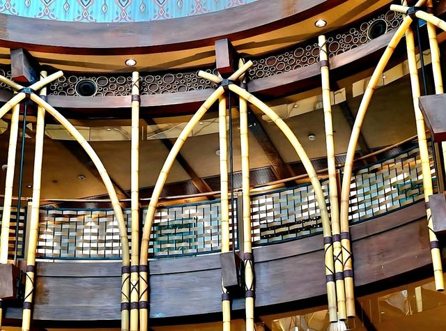 Hong Kong Disneyland Explorers Lodge: Aesthetic Journeys Through Design