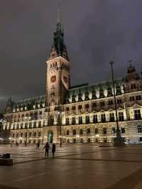 Urban Energy and Historic Streets in Hamburg City Center