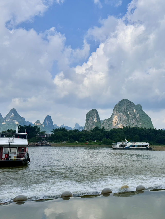為什麼去楊朔-陽朔竹筏漂流 （避免踩坑）🚣‍♀️🌄 一次體驗大自然的溫柔與力量