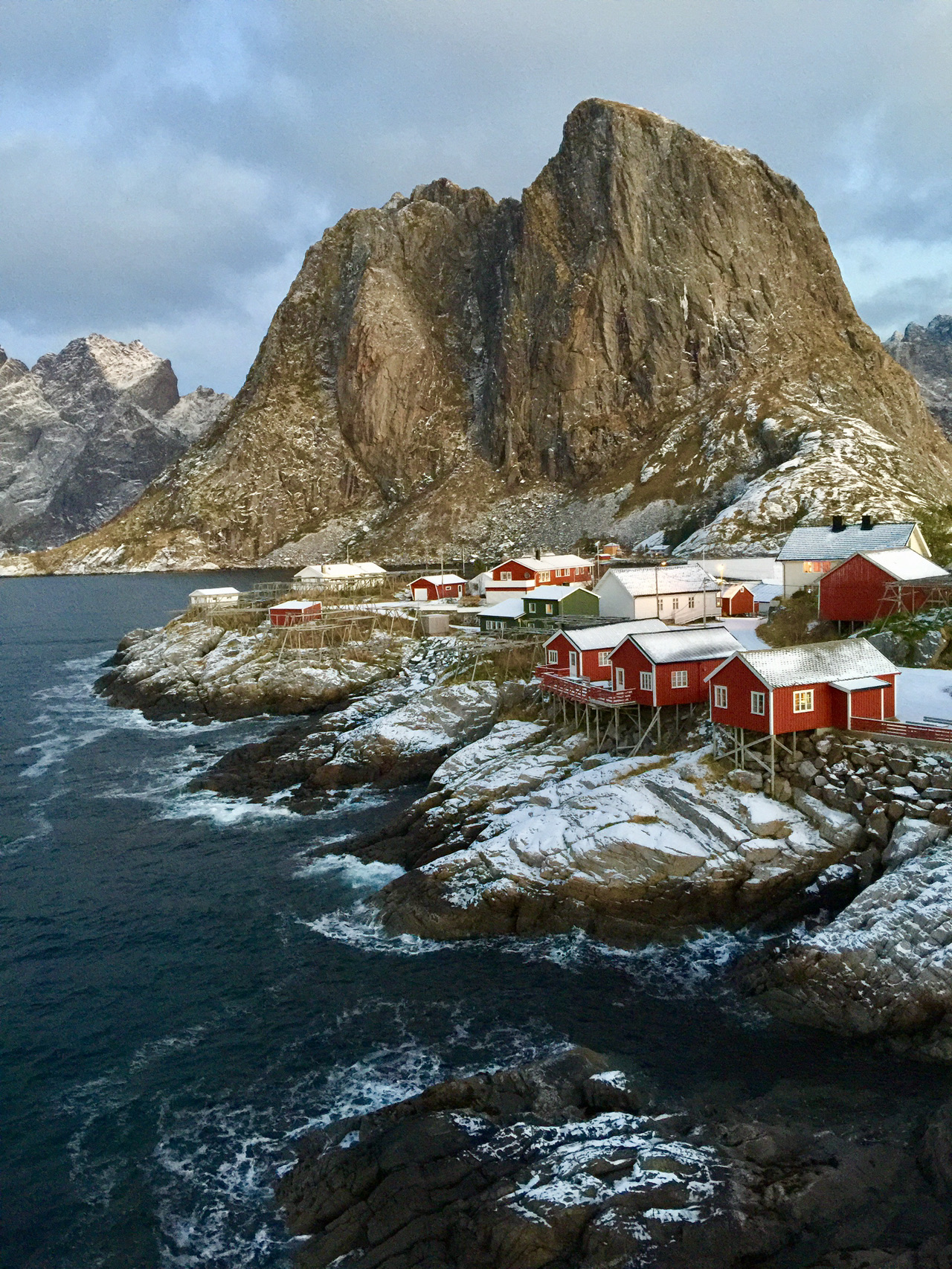 Hamnoy, một làng chài xinh đẹp ở quần đảo Lofoten