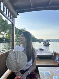 🇨🇳Fan in Hand, Breeze on My Face: West Lake Moments