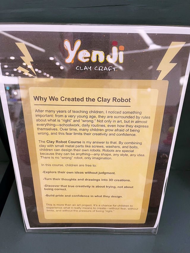 Clay Robot Exhibitions by Yenji: Where Emotions Meet Imagination